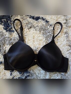 Victoria's Secret Satin Black Smooth Underwire T-Shirt Bra FULL COVERAGE 38B